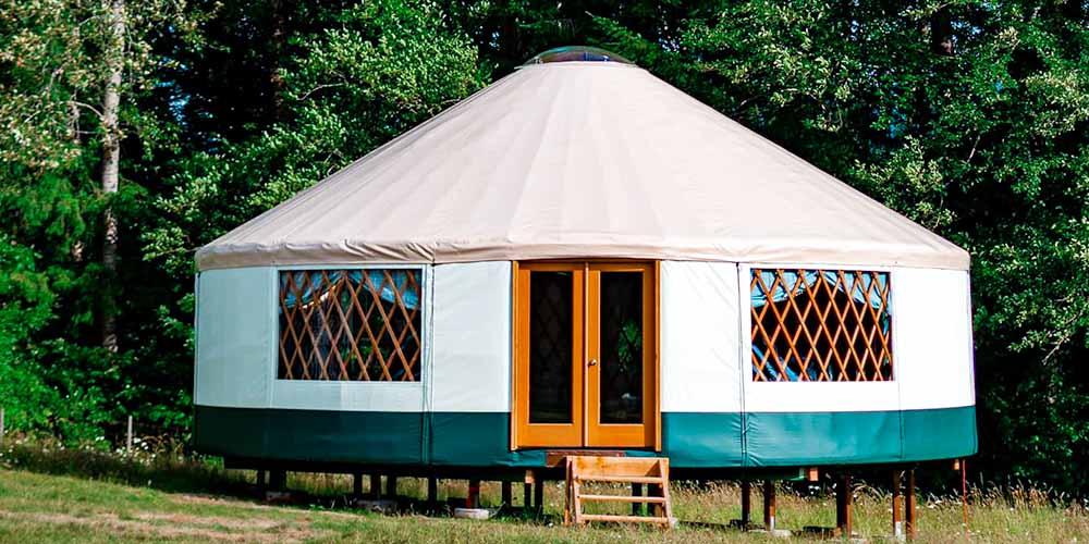 Hard sided outlet yurts