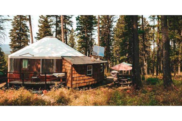 living in a yurt full time